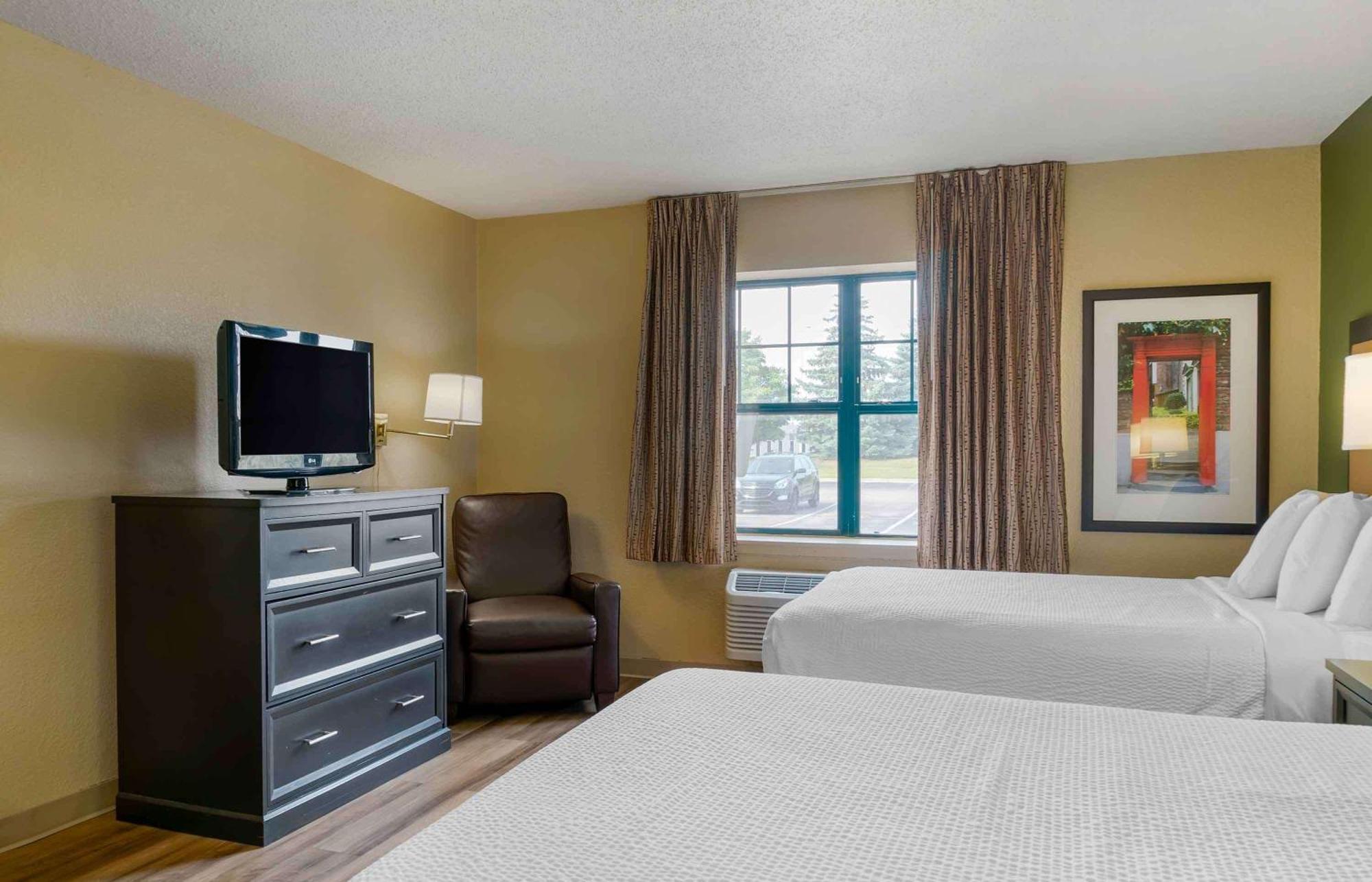 Extended Stay America Suites - Detroit - Madison Heights Bagian luar foto