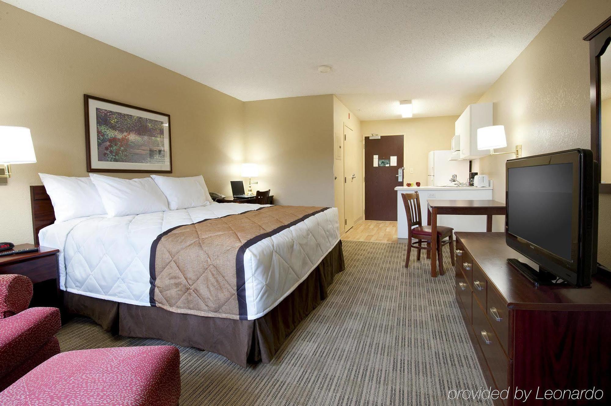 Extended Stay America Suites - Detroit - Madison Heights Bagian luar foto